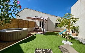 Tiny Harmony - Logement Confortable Avec Jardin Et Jacuzzi Prives Pres D'Aix En Provence